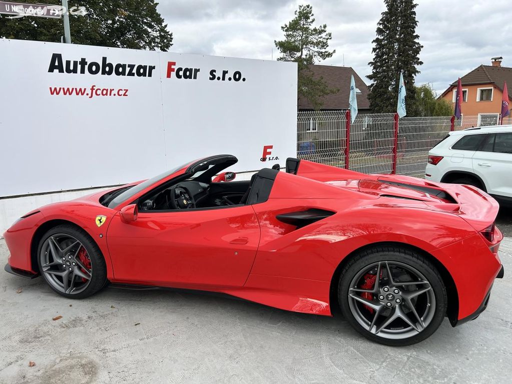 Ferrari F8