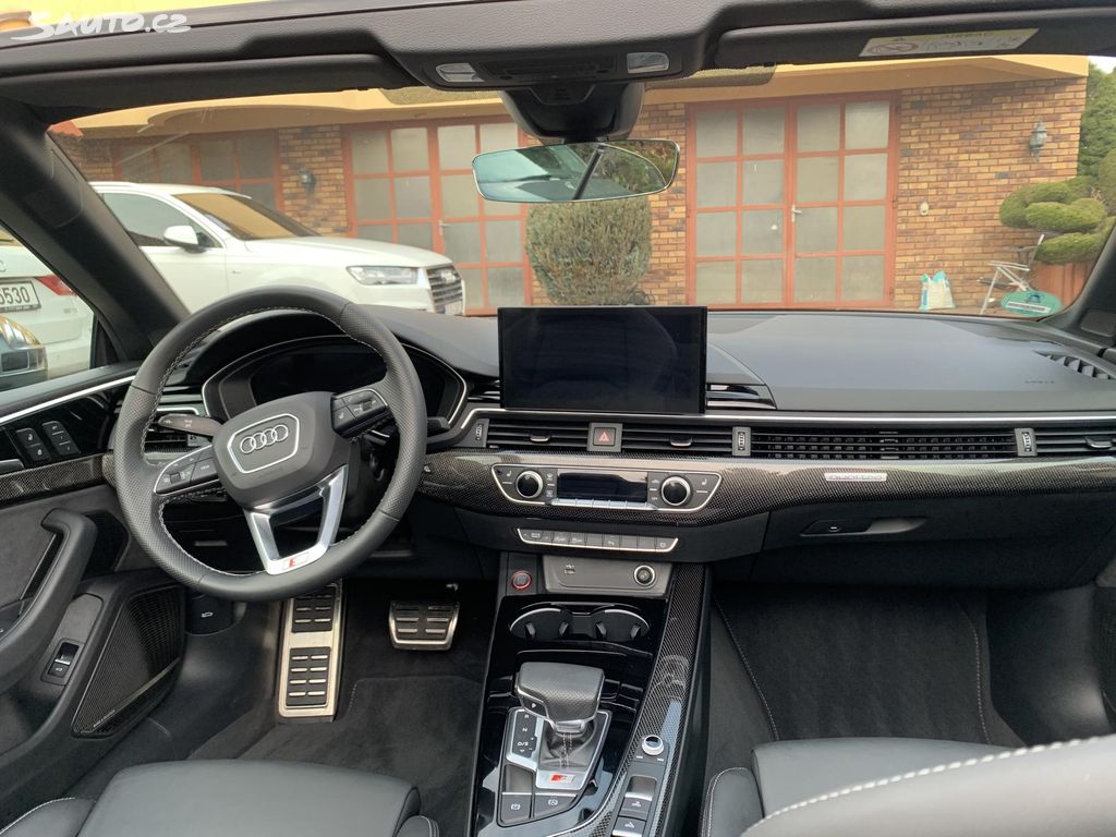 Audi S5