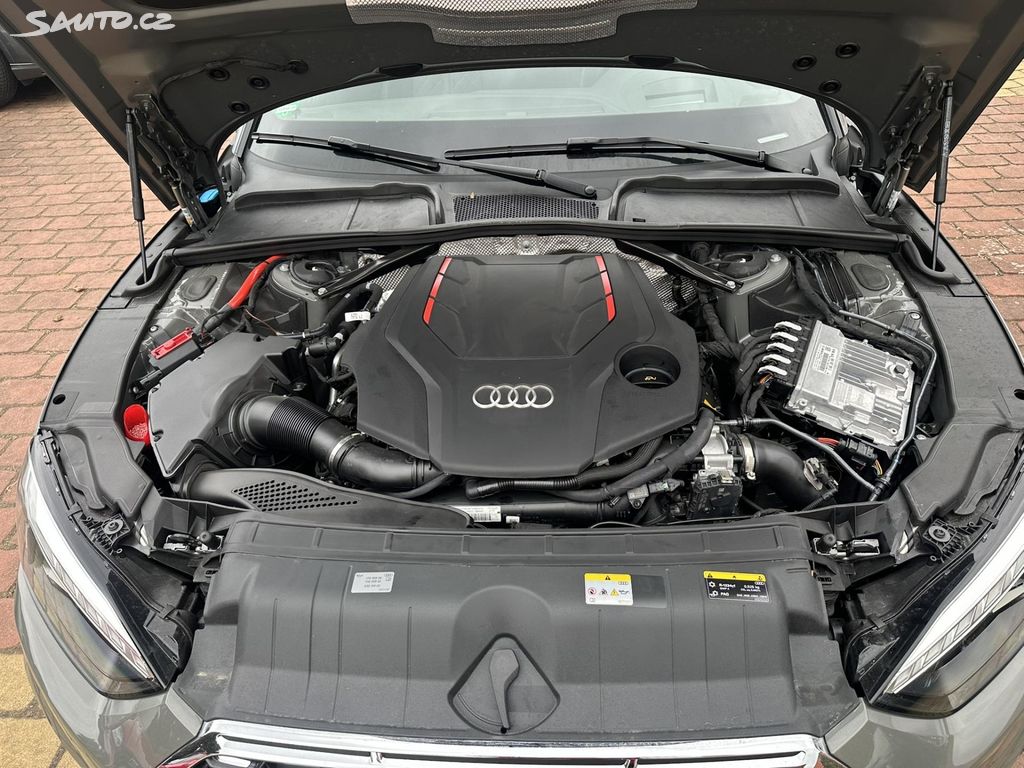 Audi S5