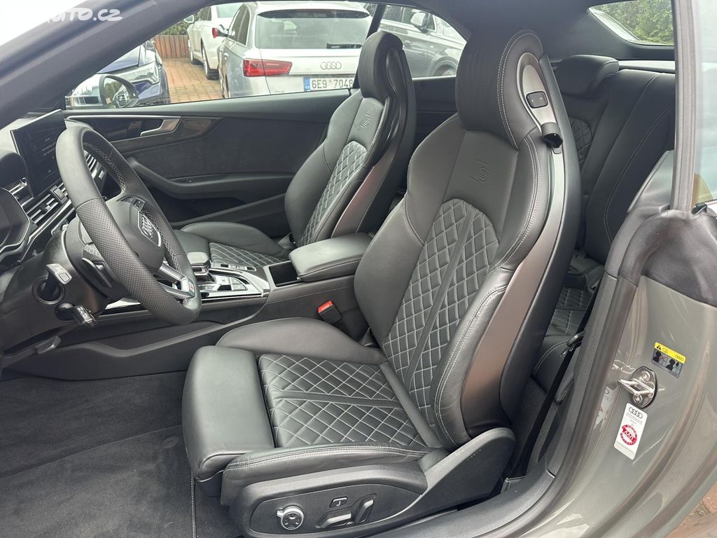 Audi S5
