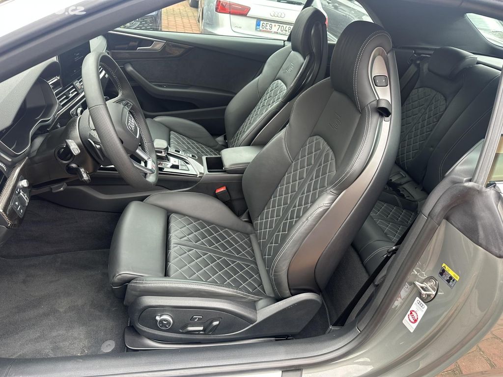 Audi S5