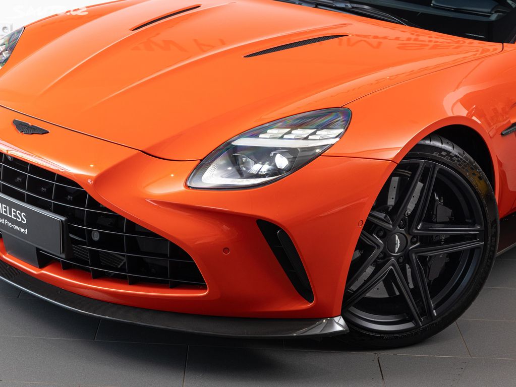 Aston Martin V8 Vantage