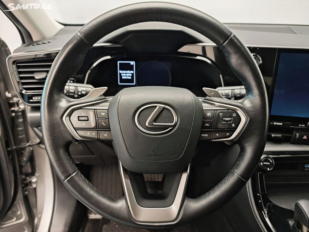 Lexus NX 450h+