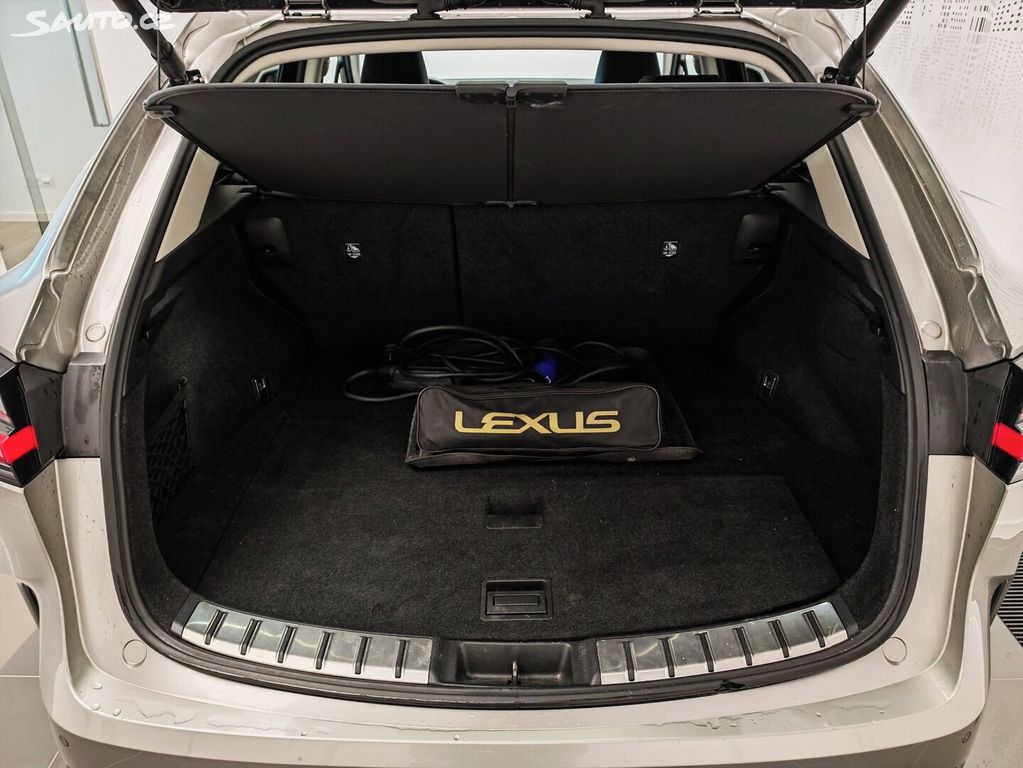 Lexus NX 450h+