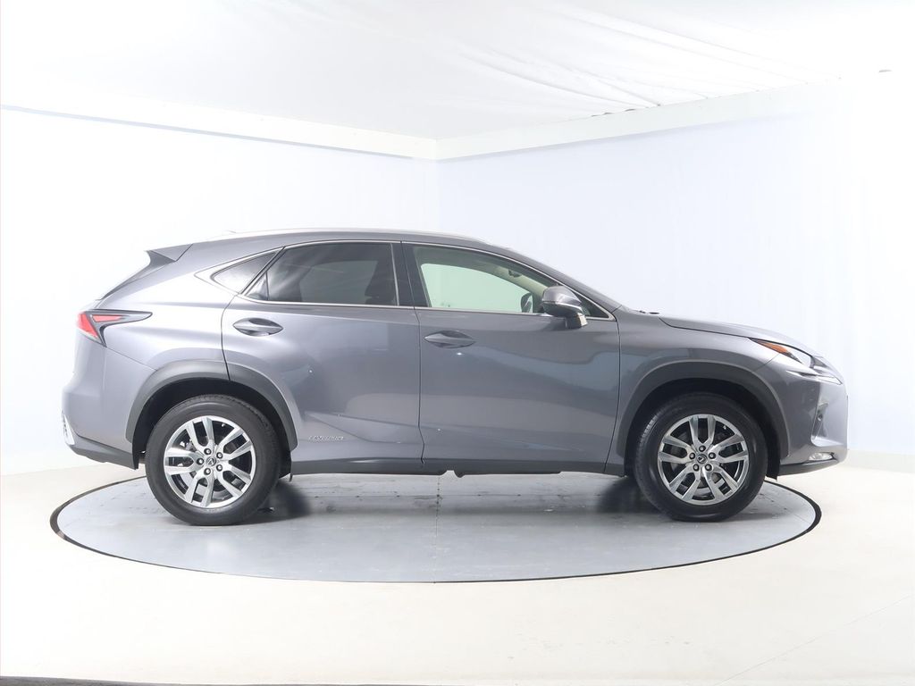 Lexus NX 300h