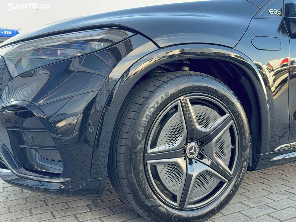 Mercedes-Benz EQS