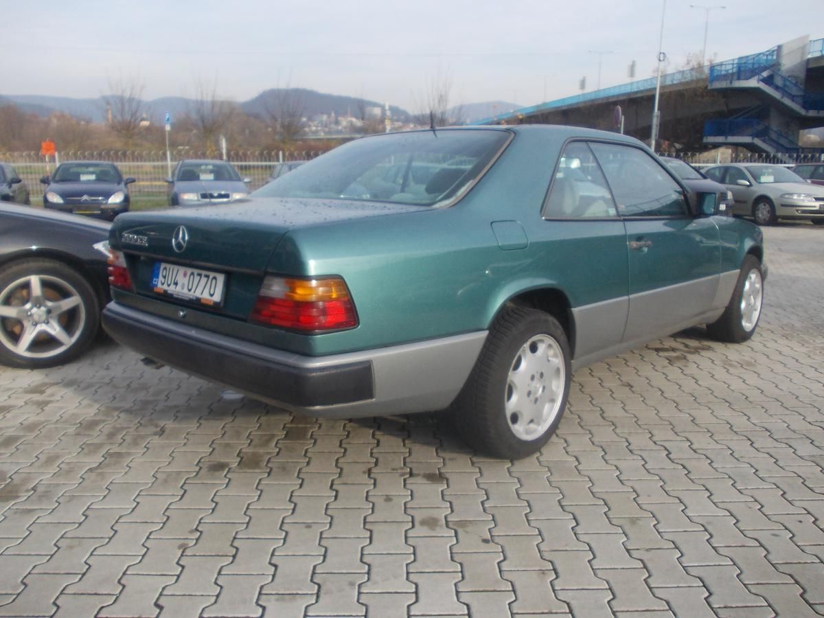 Mercedes-Benz Třídy E, 300CE AUTOMAT - fotka 3