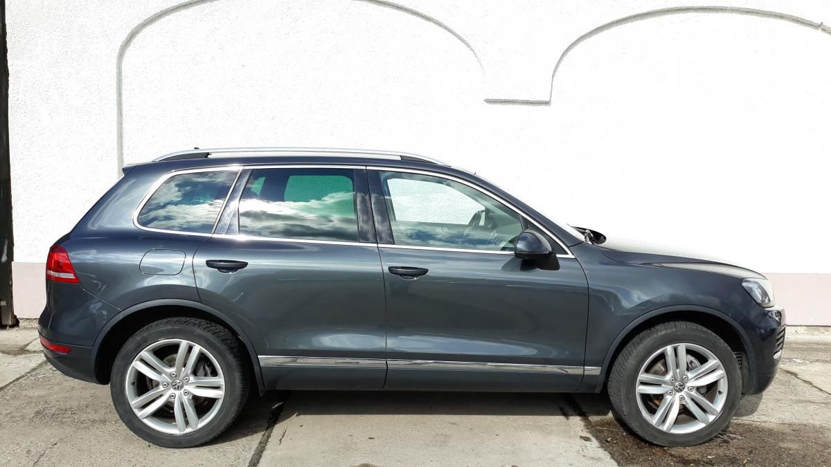 Volkswagen Touareg, 3.0TDI 180KW NAVI ALU20 BIXEN