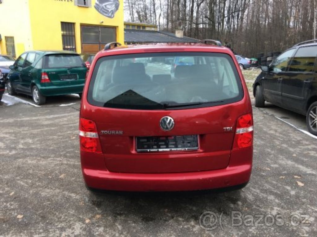 Volkswagen Touran, 1.9 TDI 77KW 7-MÍST - fotka 4
