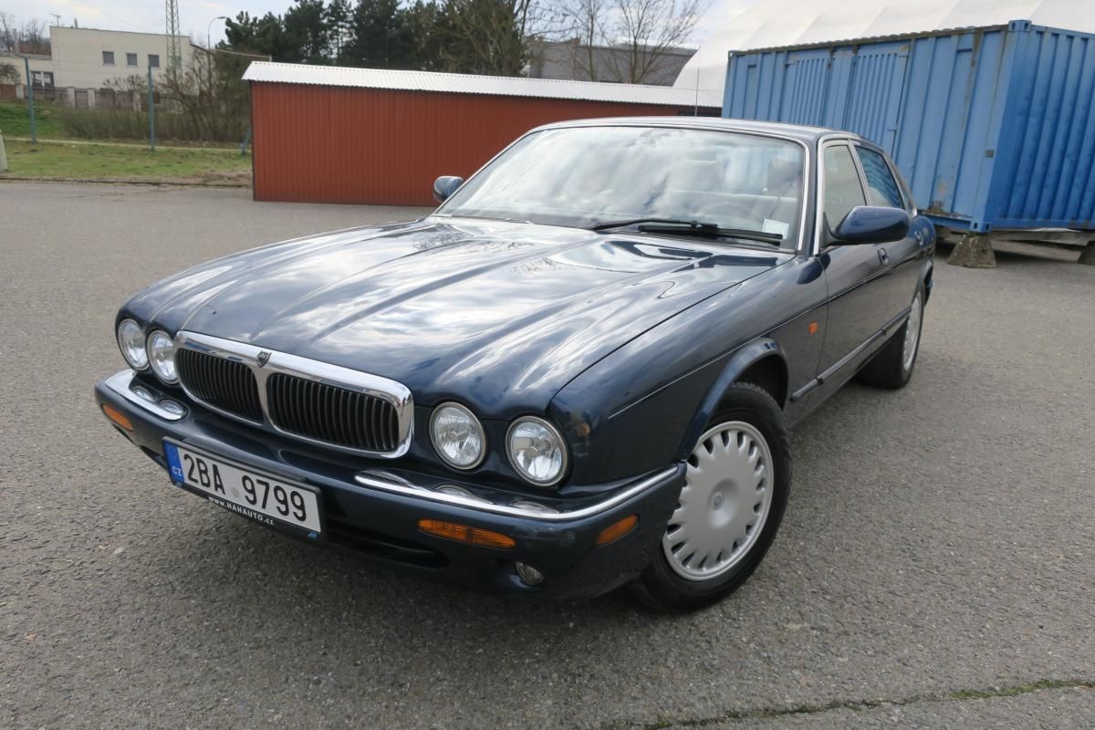 Jaguar XJ, 3.2 V8 EXECUTIVE, LPG
