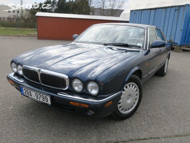 Jaguar XJ