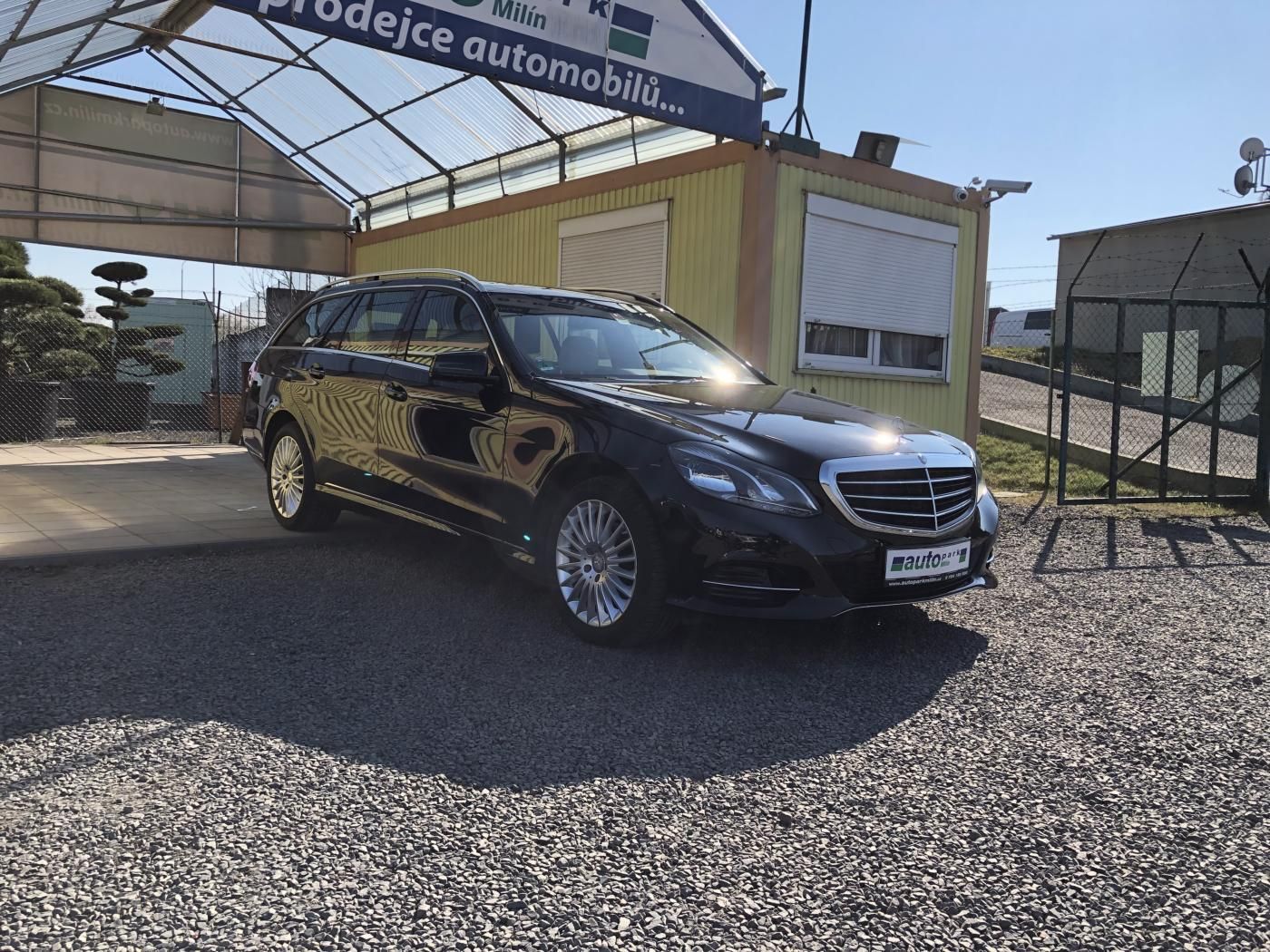 Mercedes-Benz Třídy E, 2,1 200CDI -DPH DOSTUP. 3DNY - fotka 5