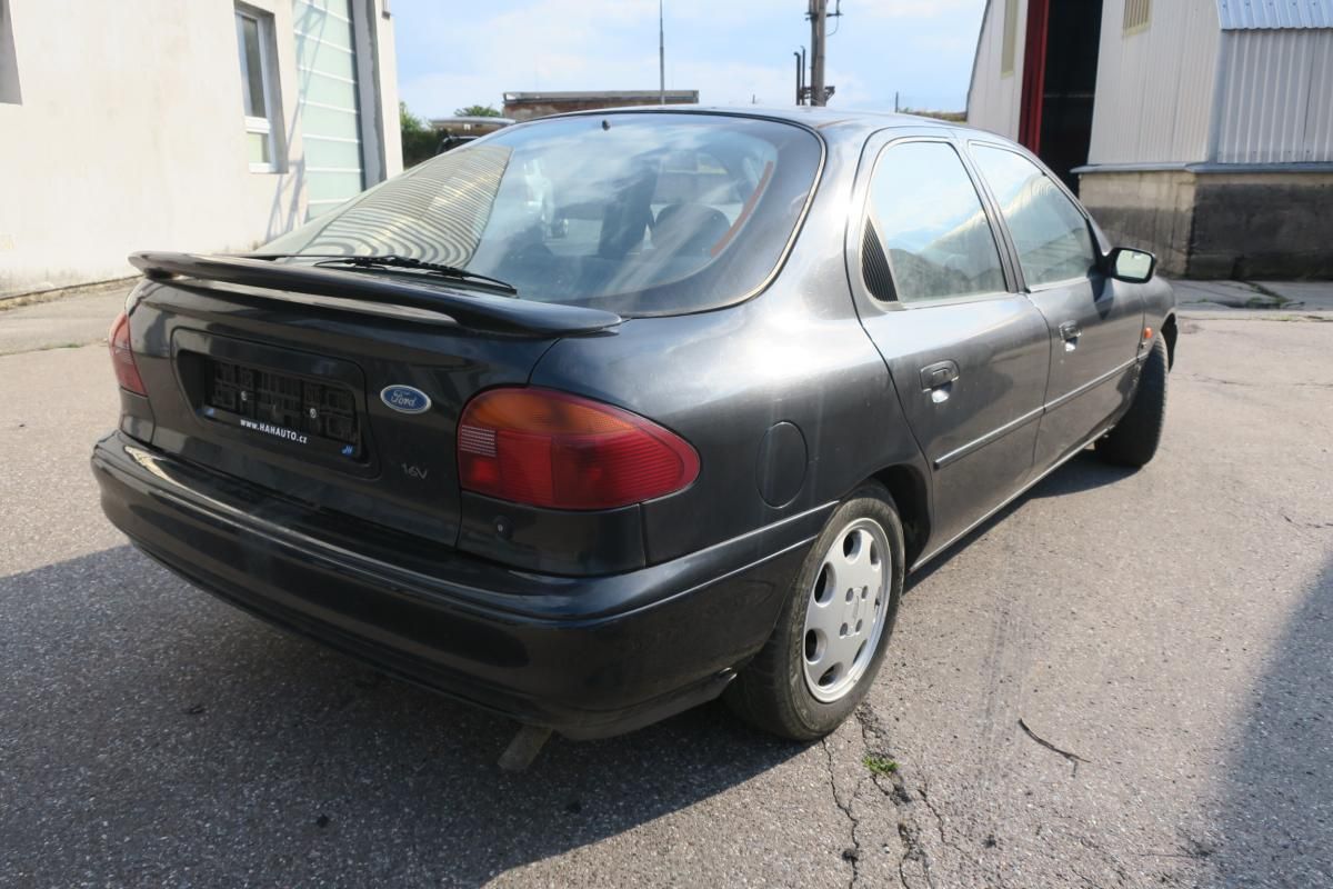 Ford Mondeo, 2.0i SPORT 4X4 GHIA - fotka 6