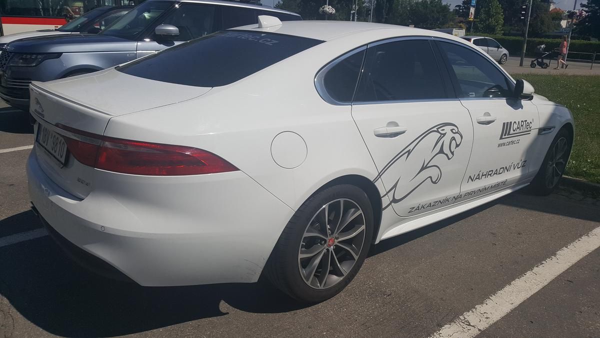 Jaguar XF, 2,0 i4D R-Sport Aut. - fotka 3