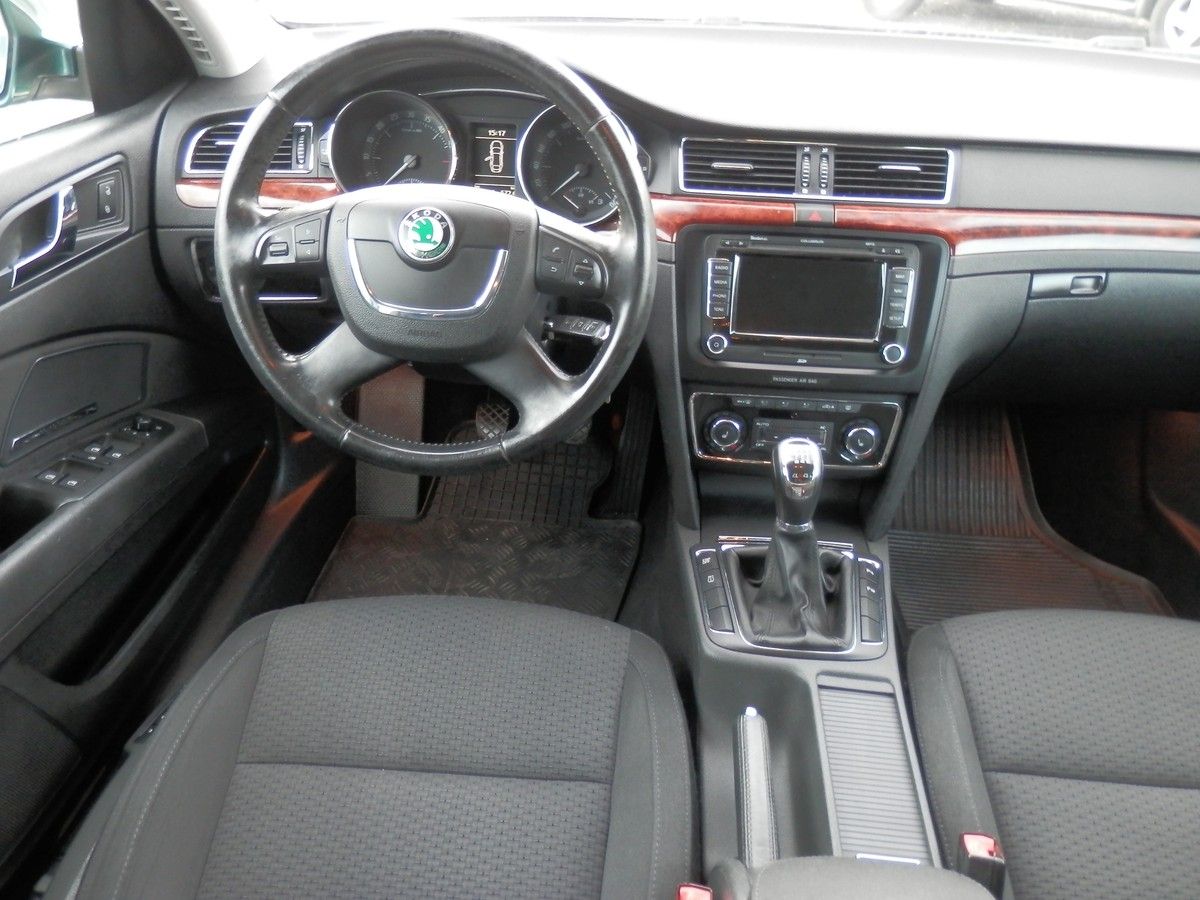 Škoda Superb, 2,0TDI CR 125kW 4x4 ELEGANCE - fotka 6