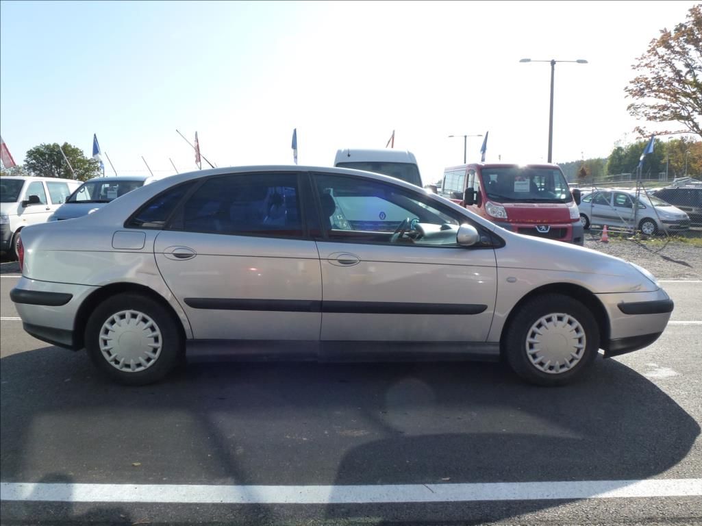 Citroën C5, 2,0   16V X - fotka 6