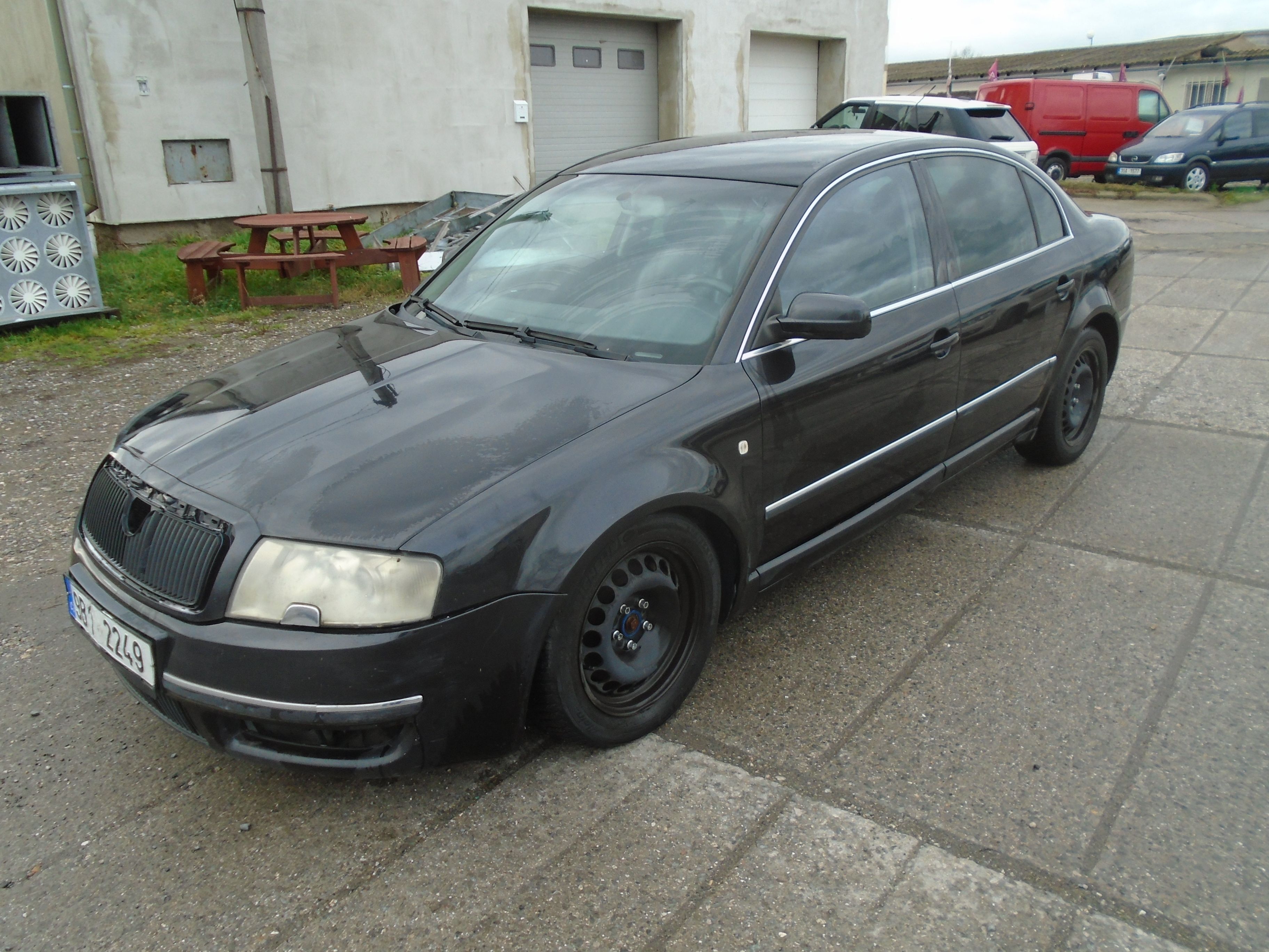 Škoda Superb, 2.5TDi120kw,ČR,KŮŽE,AUTOMAT - fotka 2