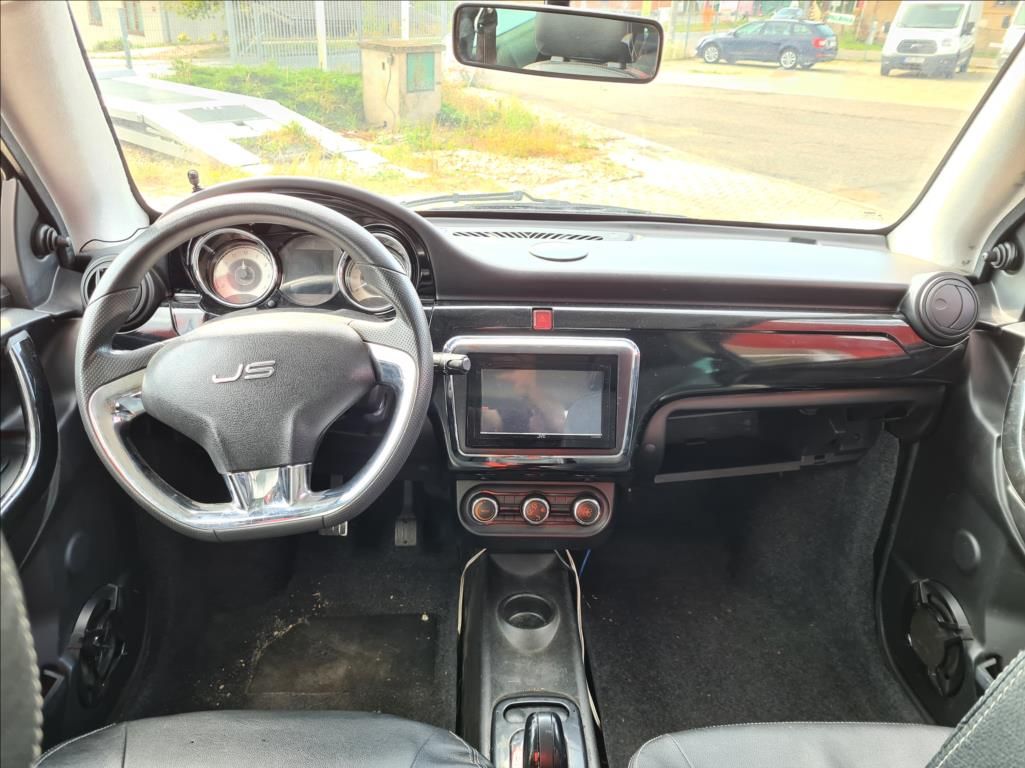 Ligier JS 50 L, 0,5 DCI Elegance - fotka 6