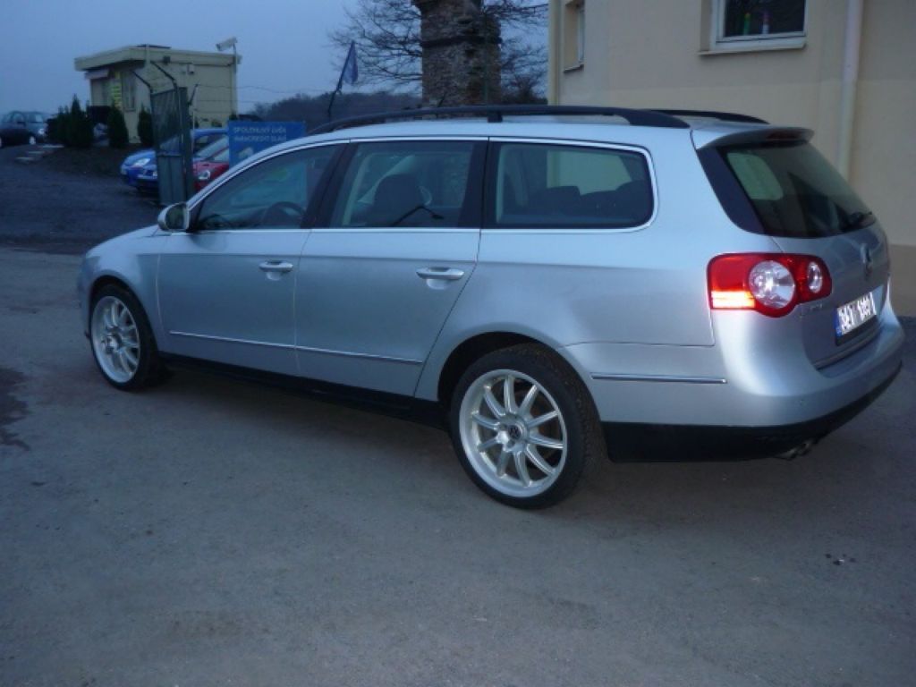 Volkswagen Passat, 2.0TDI KLIMA - fotka 6