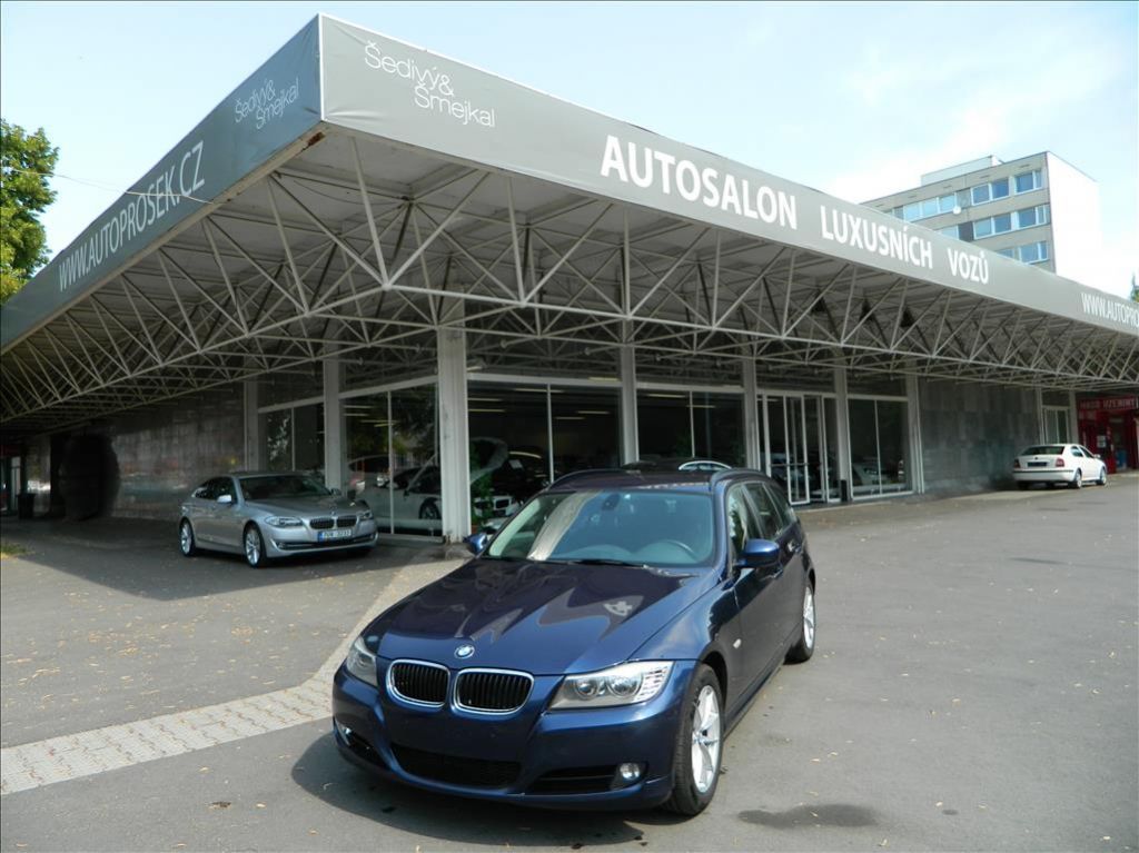 BMW Řada 3, 316d 85kW SERVISNÍ KNIHA - fotka 2