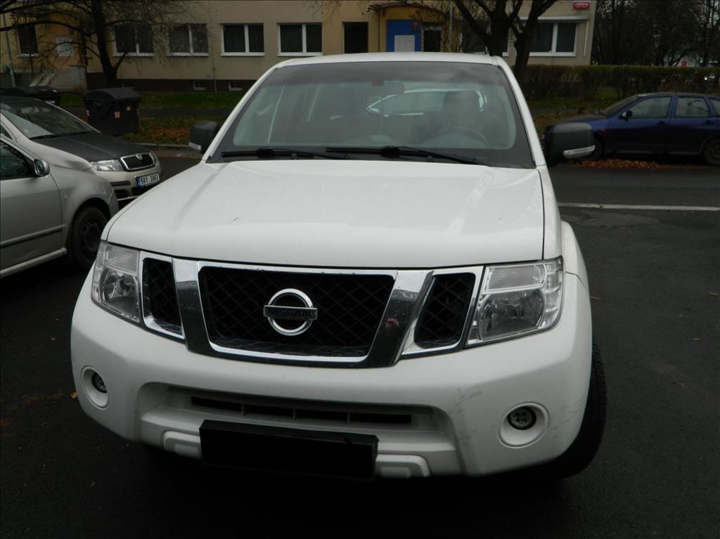 Nissan Pathfinder, 2.5 DCI 140 kw 4x4 7 MÍST