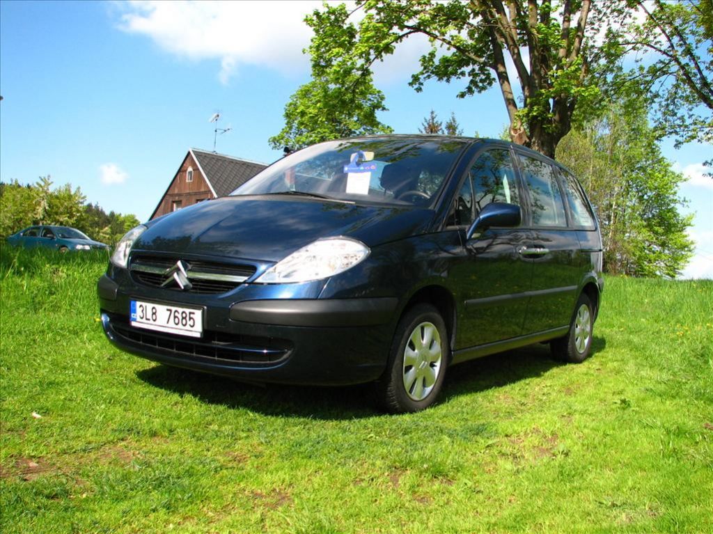 Citroën C8, 2,0 HDI 16V 7míst  SX - fotka 2