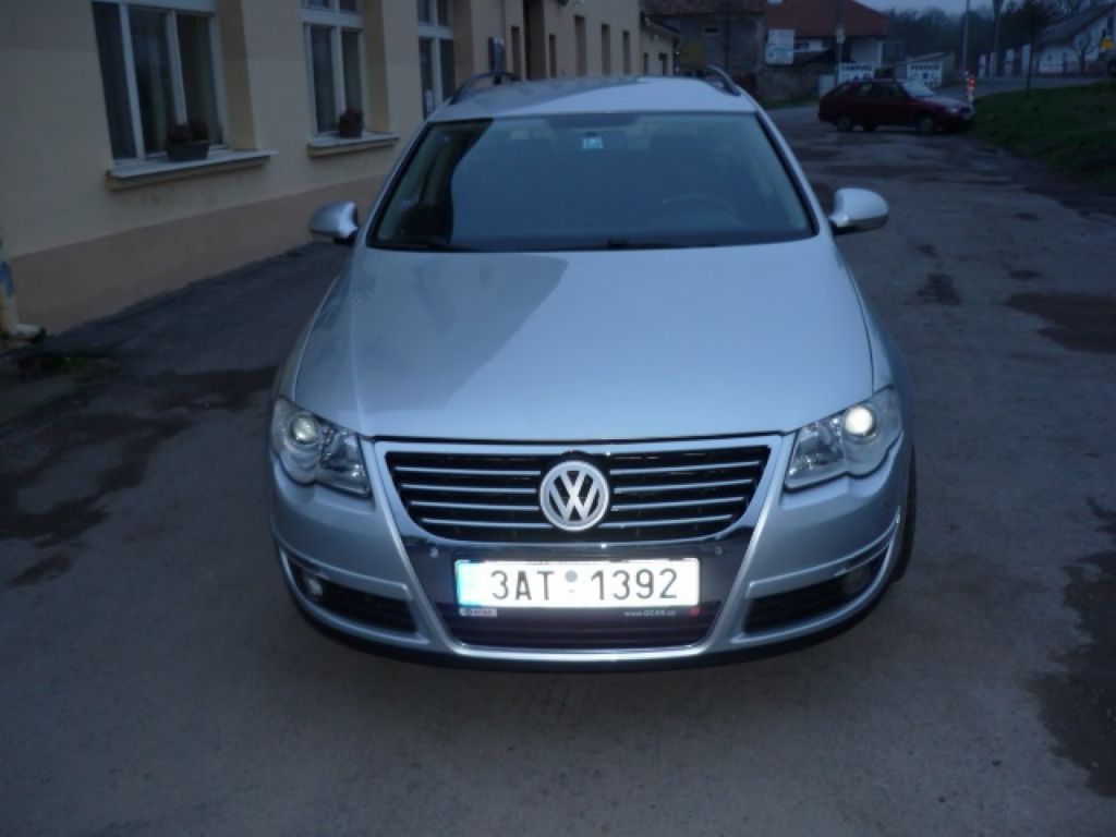 Volkswagen Passat, 2.0TDI KLIMA - fotka 3