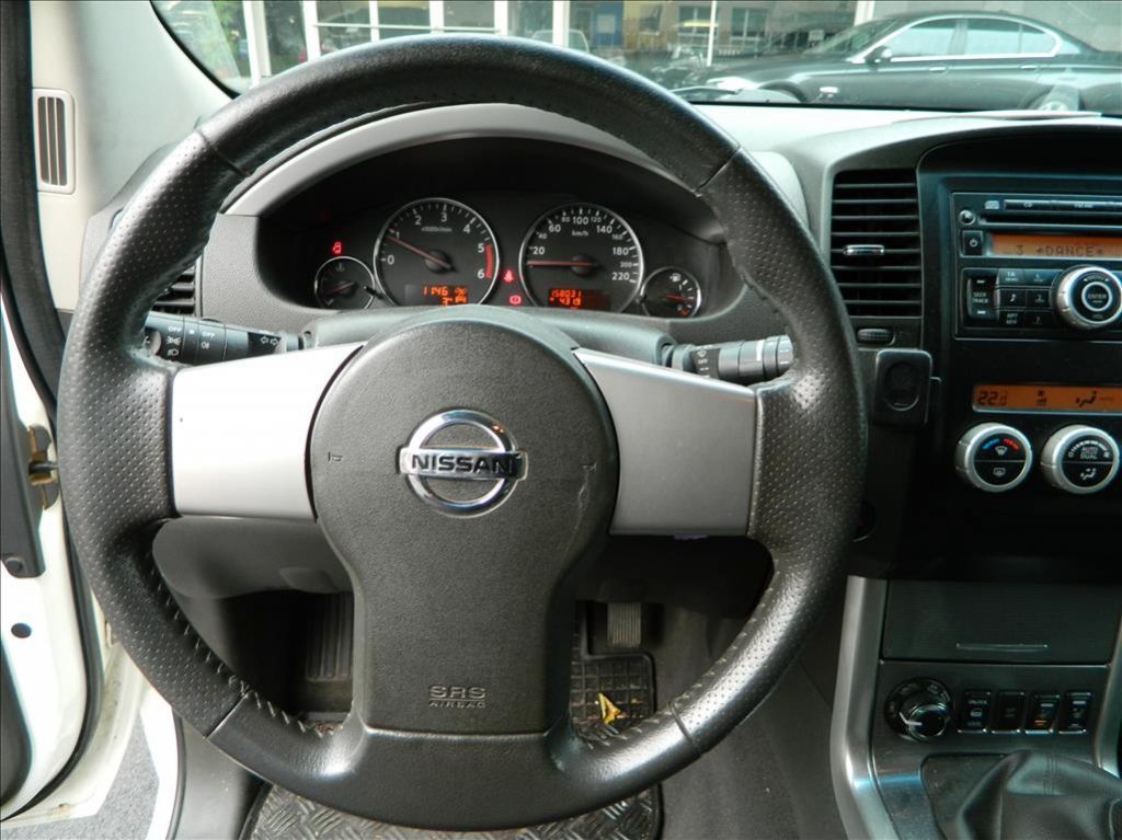 Nissan Pathfinder, 2.5 DCI 140 kw 4x4 7 MÍST - fotka 6