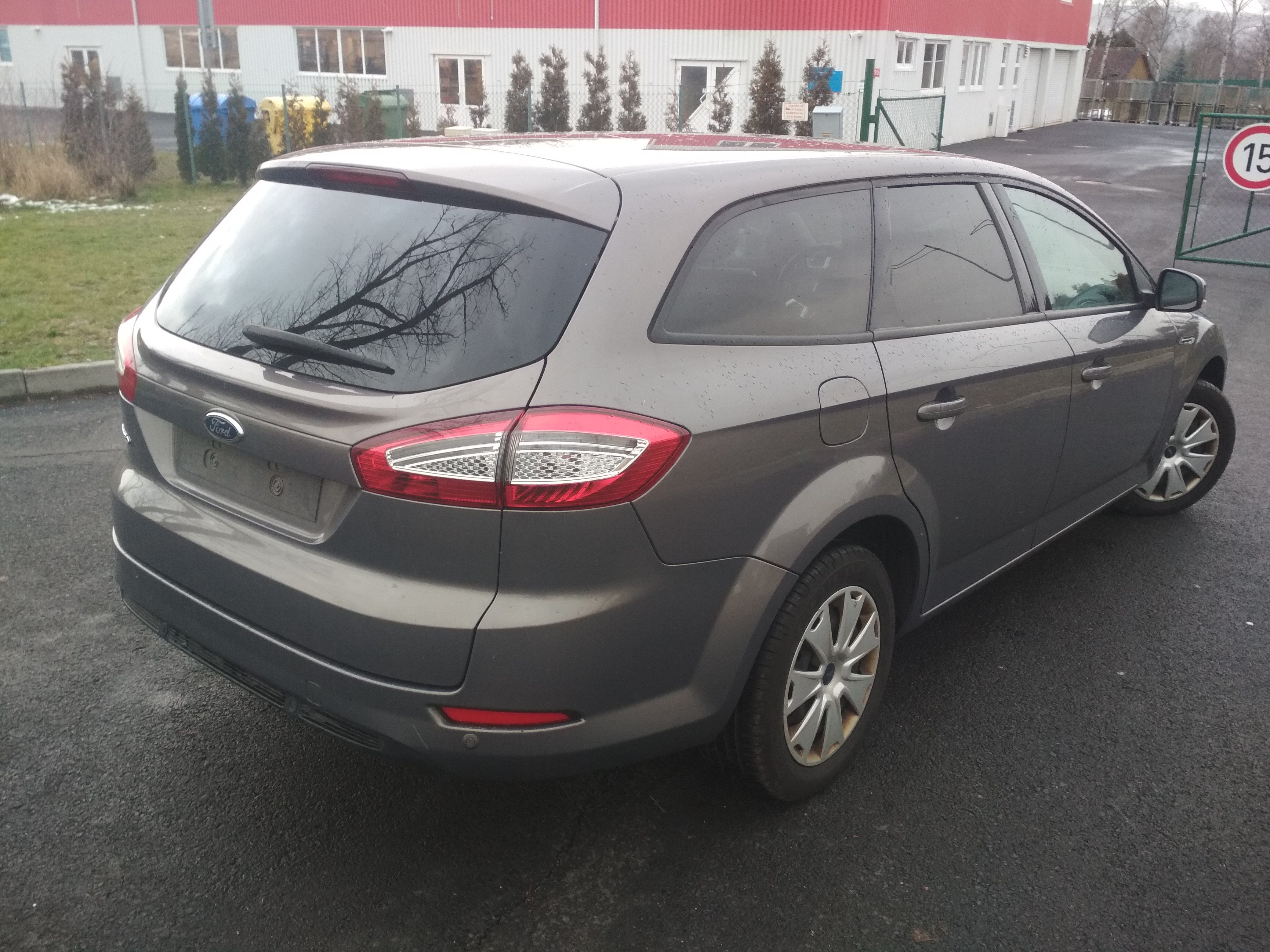 Ford Mondeo, stav noveho vozu - fotka 3