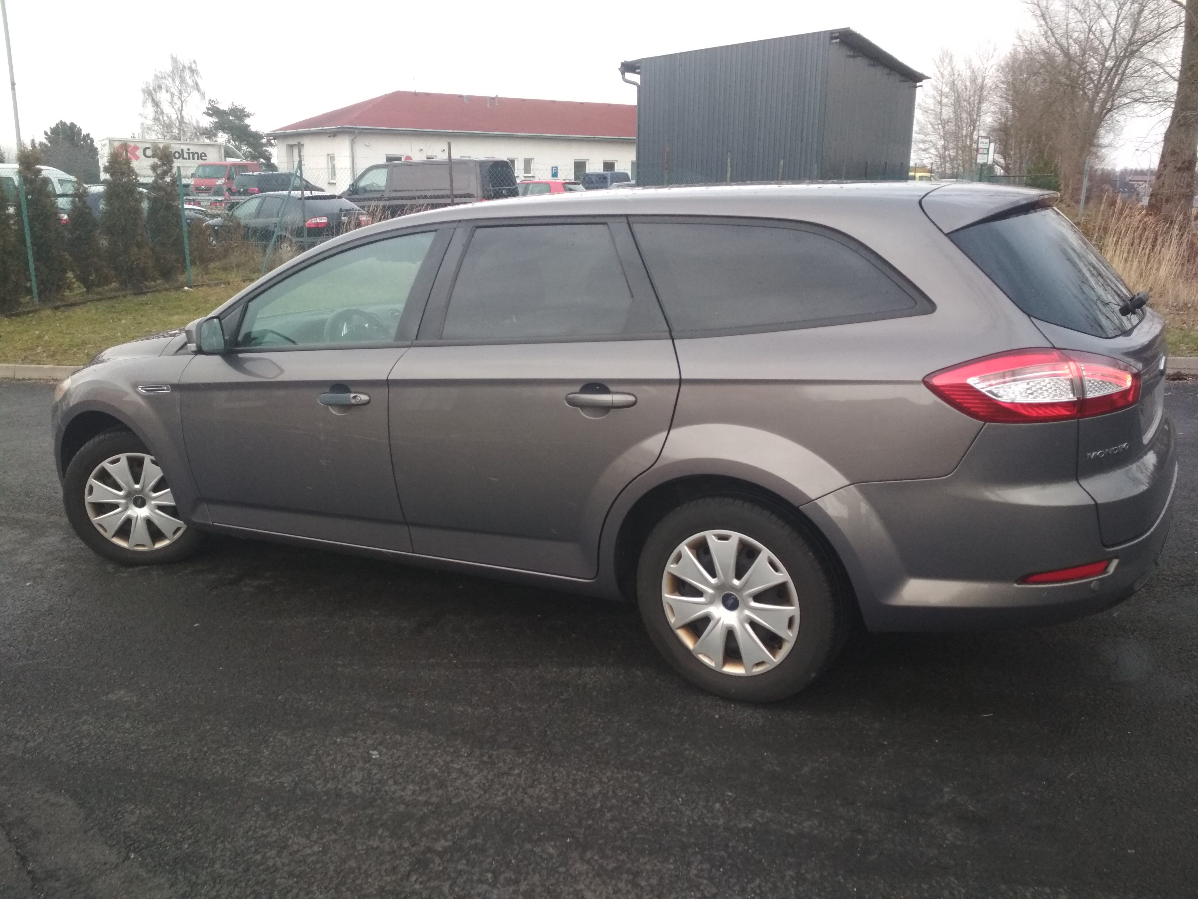 Ford Mondeo, stav noveho vozu - fotka 2