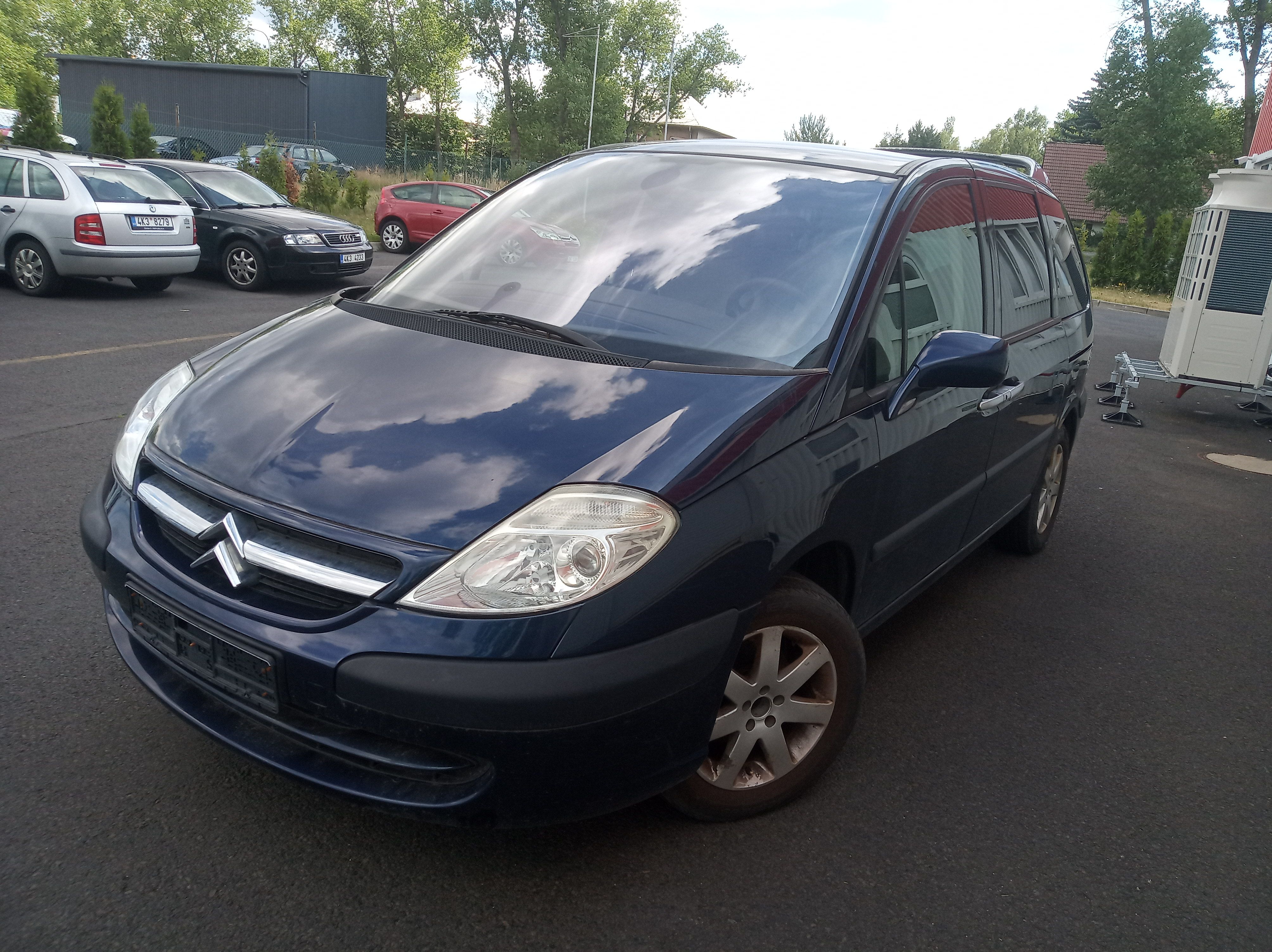 Citroën C8, 7 MISTNY