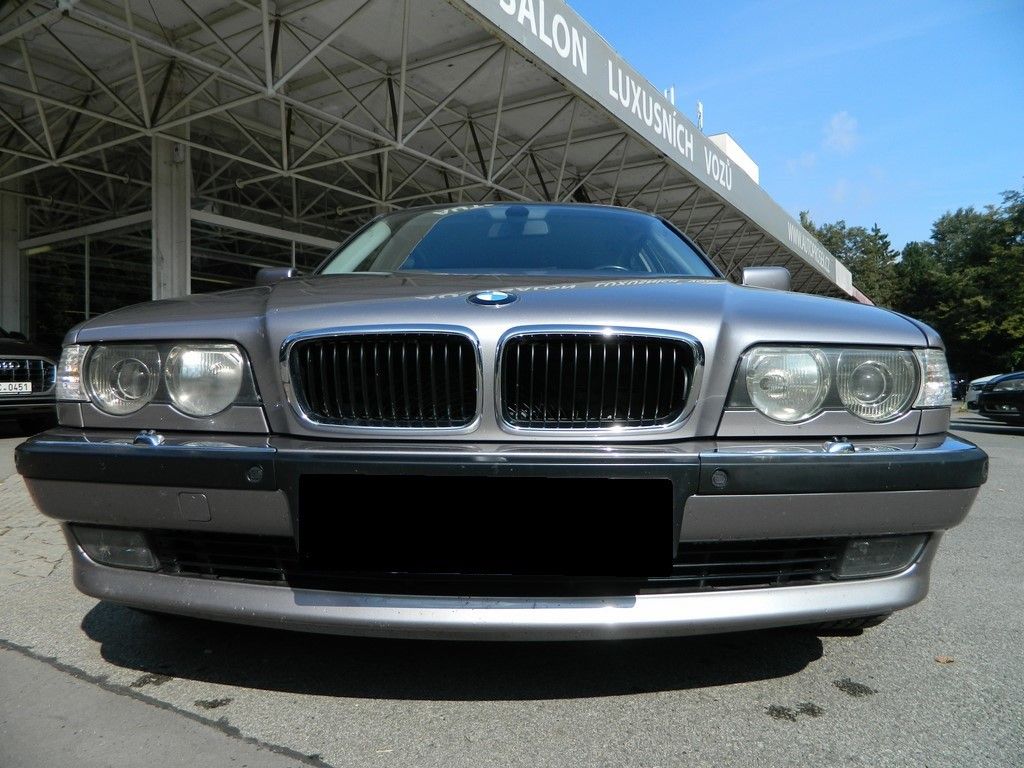 BMW Řada 7, 730D E38 142kW - fotka 3