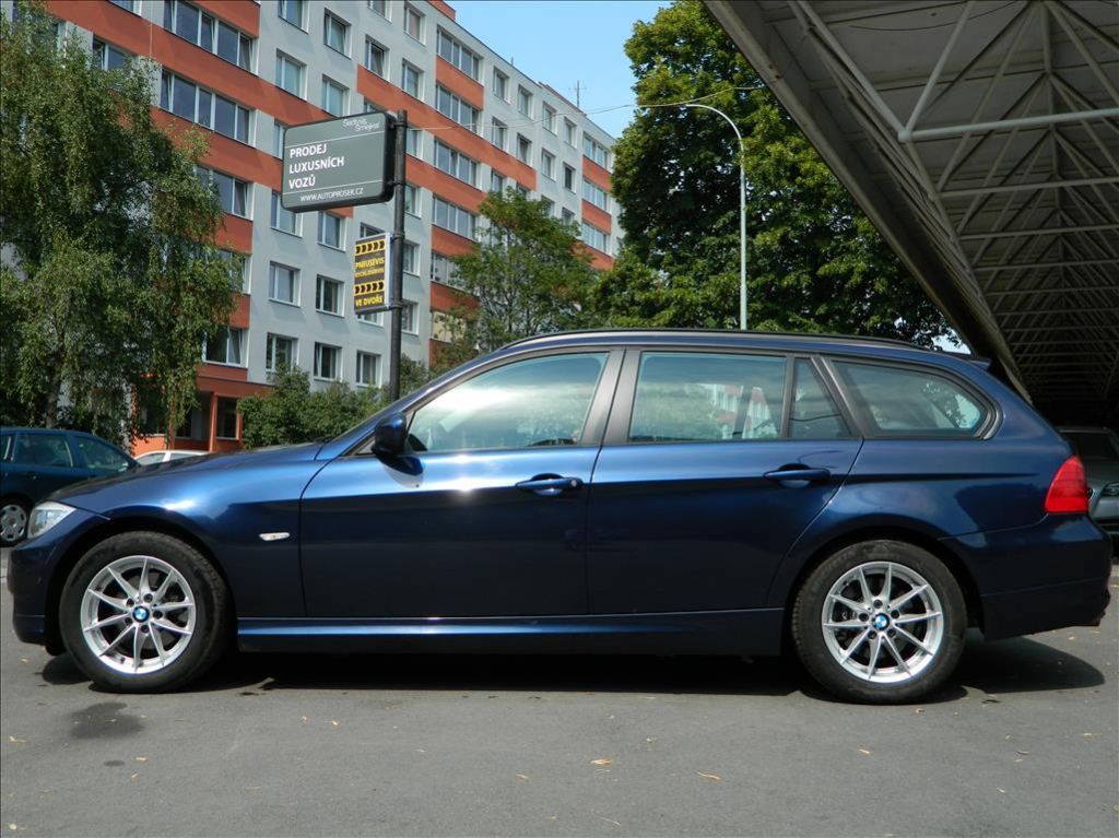 BMW Řada 3, 316d 85kW SERVISNÍ KNIHA - fotka 5