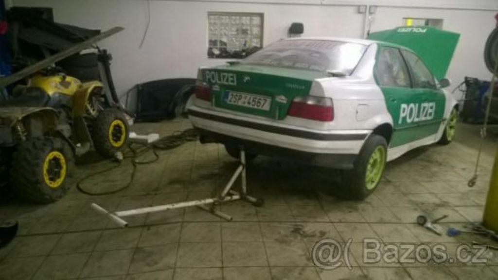 BMW Řada 3, 328i DRIFT - fotka 6