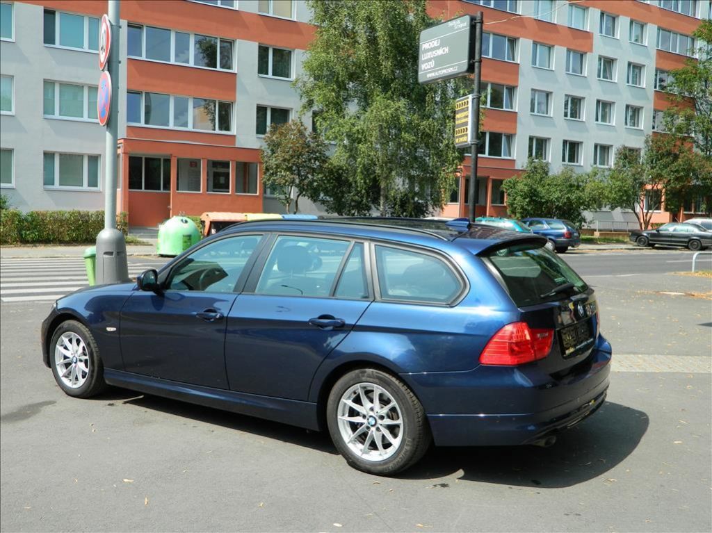 BMW Řada 3, 316d 85kW SERVISNÍ KNIHA - fotka 6