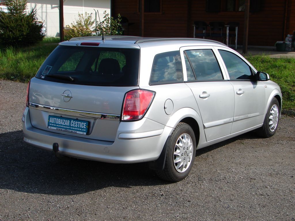 Opel Astra, 1.7 CDTI ecoFLEX - fotka 5