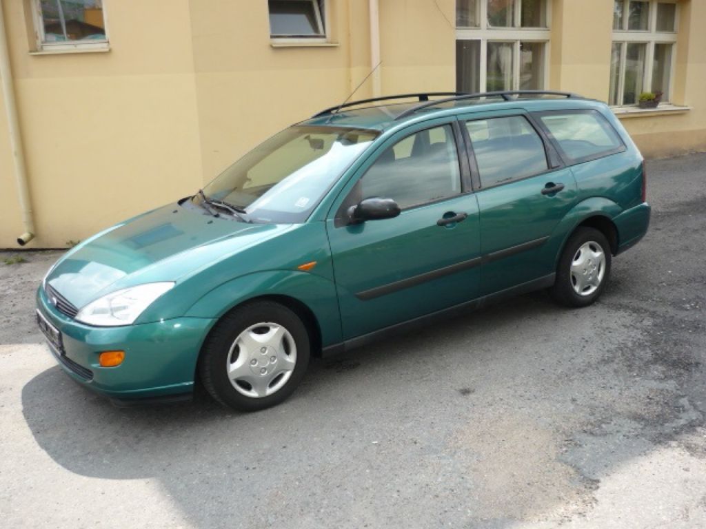 Ford Focus, 1.8i 16v Zetec.KLIMA.85kw. - fotka 3