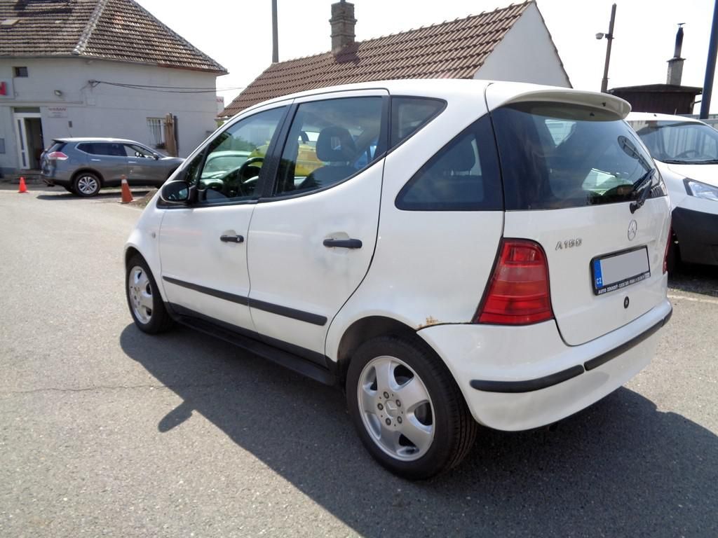 Mercedes-Benz Třídy A, A160 - fotka 4