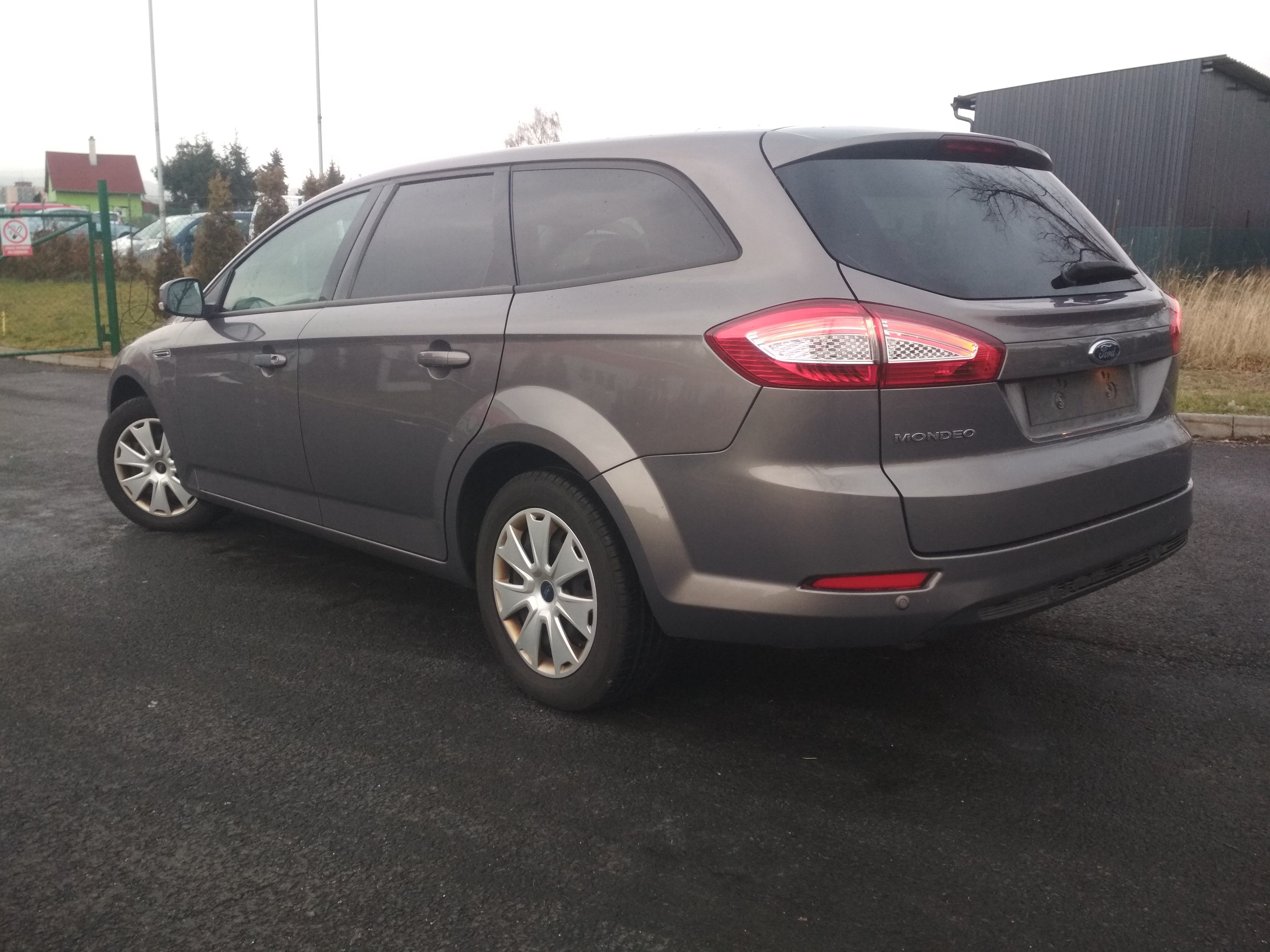 Ford Mondeo, stav noveho vozu - fotka 5
