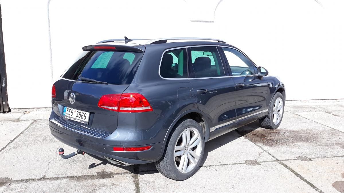 Volkswagen Touareg, 3.0TDI 180KW NAVI ALU20 BIXEN - fotka 5