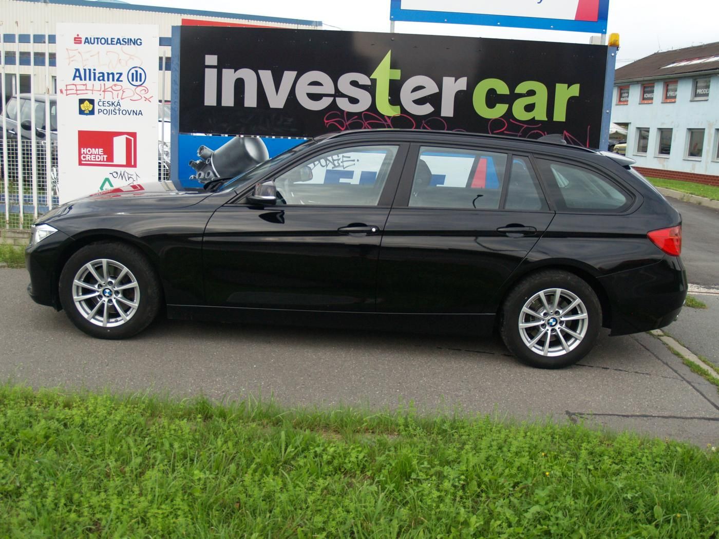 BMW Řada 3, 320d - fotka 2