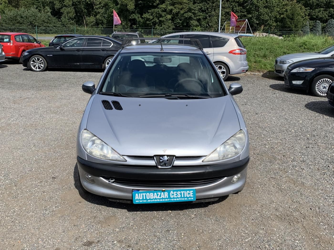 Peugeot 206, 1,4i - fotka 2