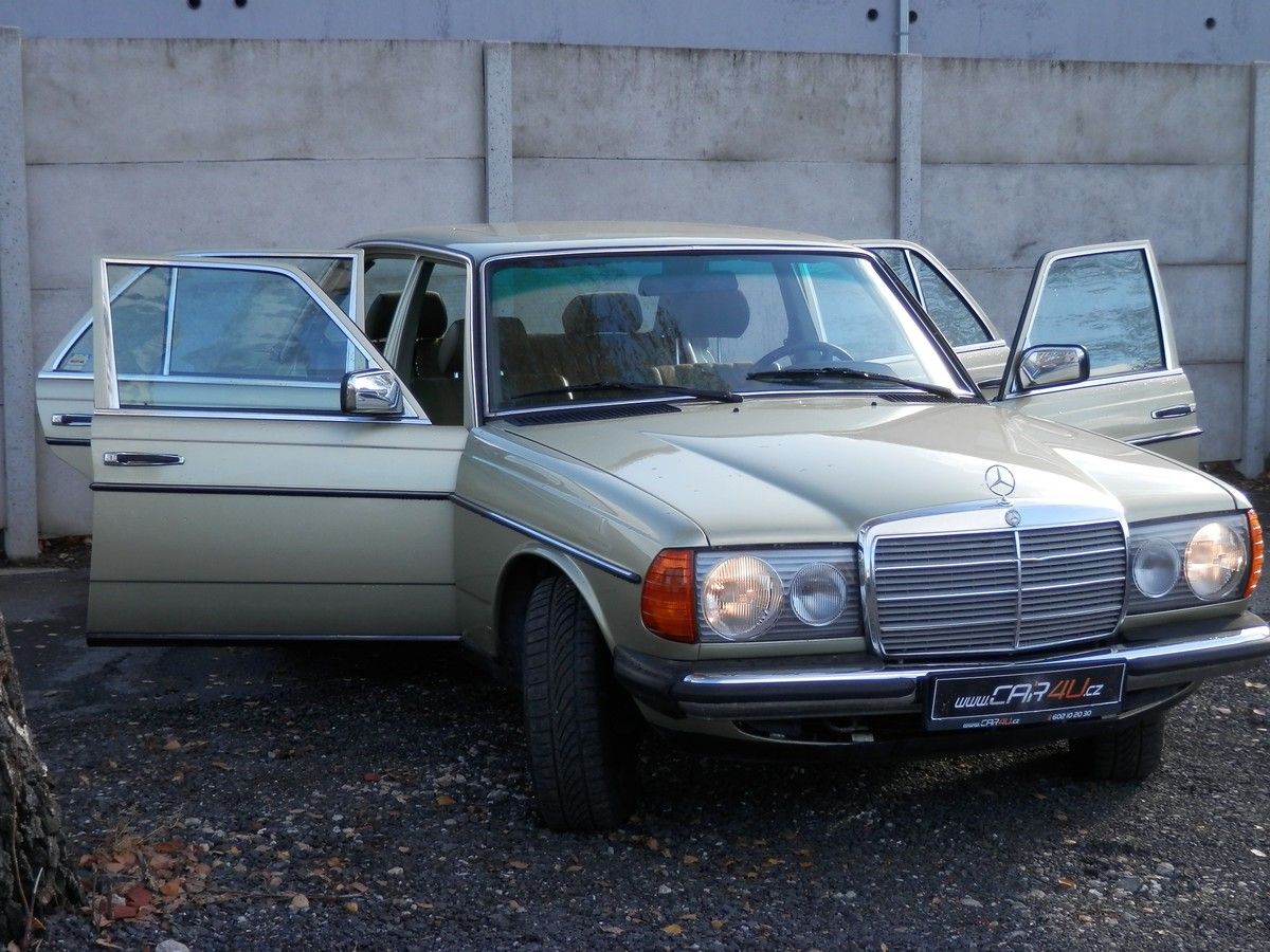 Mercedes-Benz 123, 230E AUTOMAT - fotka 6