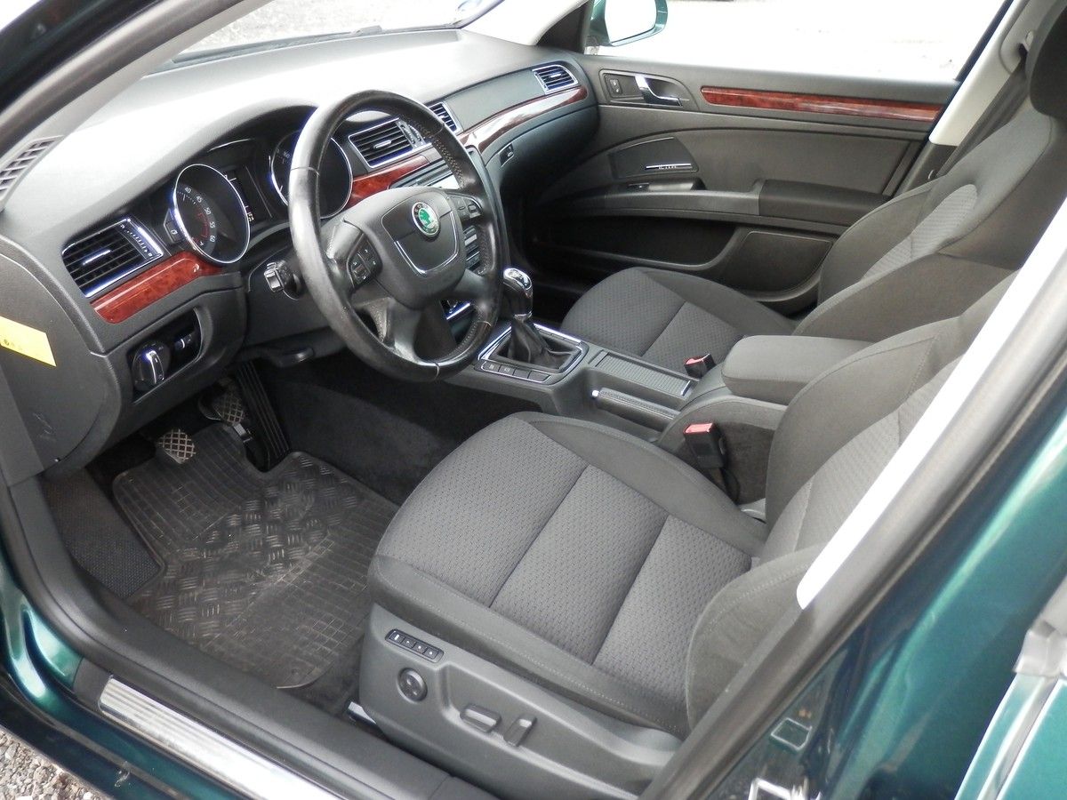 Škoda Superb, 2,0TDI CR 125kW 4x4 ELEGANCE - fotka 4