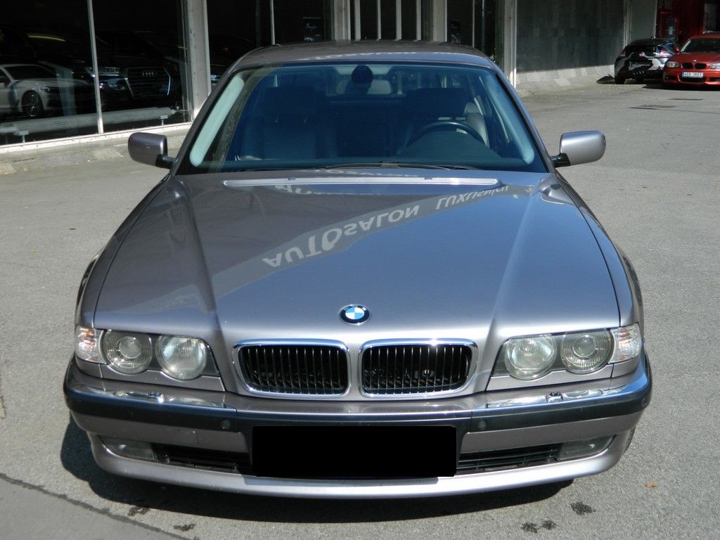 BMW Řada 7, 730D E38 142kW - fotka 2