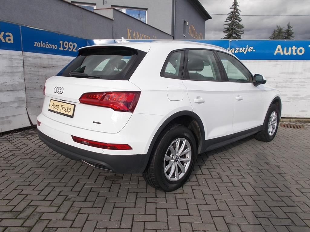 Audi Q5, 2.0 TDi 120kW Quattro S-TRONIC - fotka 5