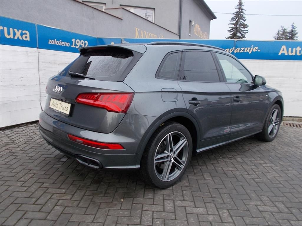 Audi SQ5, 3.0 V6 TFSi 260kW Quattro FULL - fotka 5
