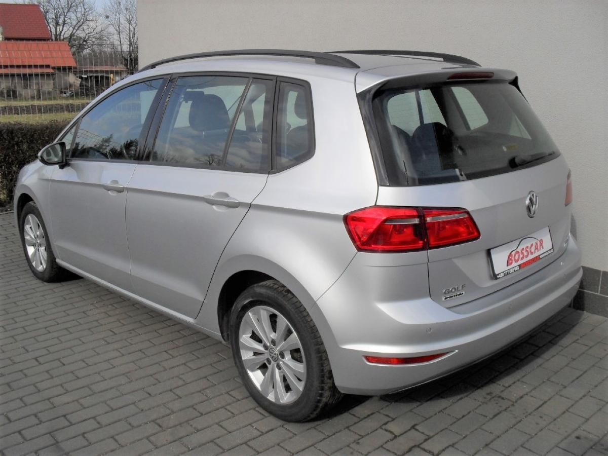 Volkswagen Golf Sportsvan, 1,6 TDI Tempomat ALU kola PDC - fotka 3