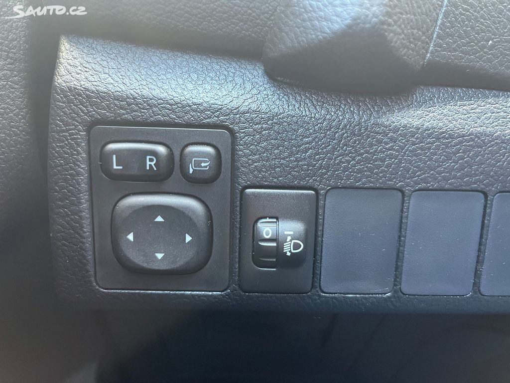 Toyota Auris, fotka 18