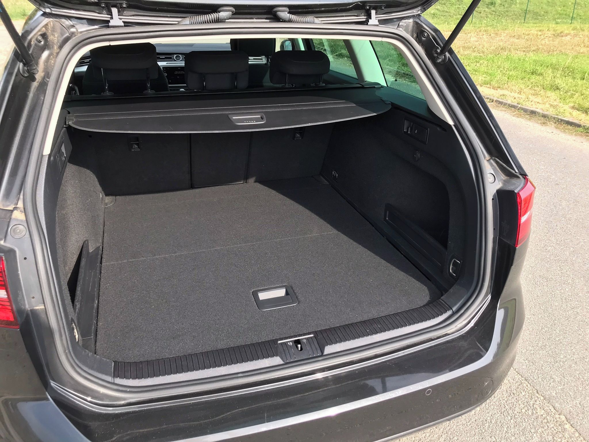 Volkswagen Passat, full led, nové rozvody, DPH - fotka 6